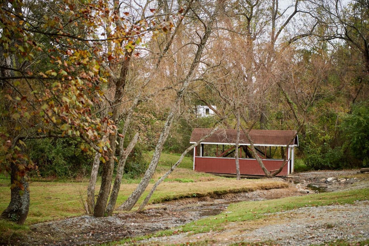 Hershey Camping Resort Park Model 6 Mount Wilson エクステリア 写真