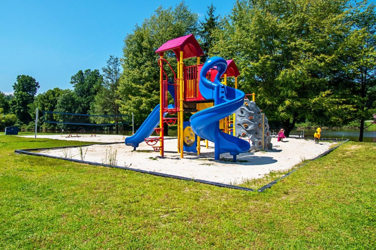 Hershey Camping Resort Park Model 6 Mount Wilson エクステリア 写真